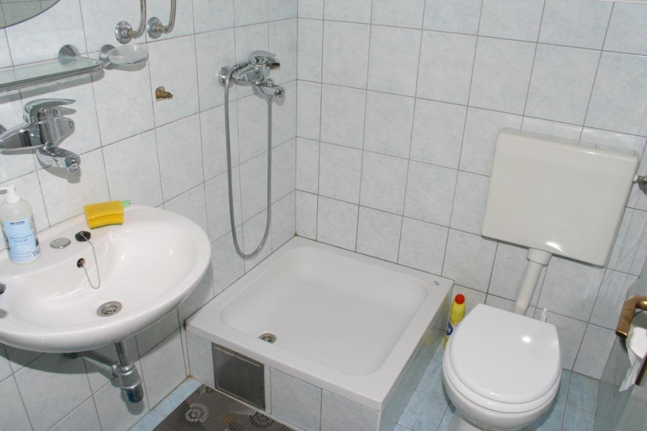 Apartments By The Sea Podgora, Makarska - 518 Екстер'єр фото